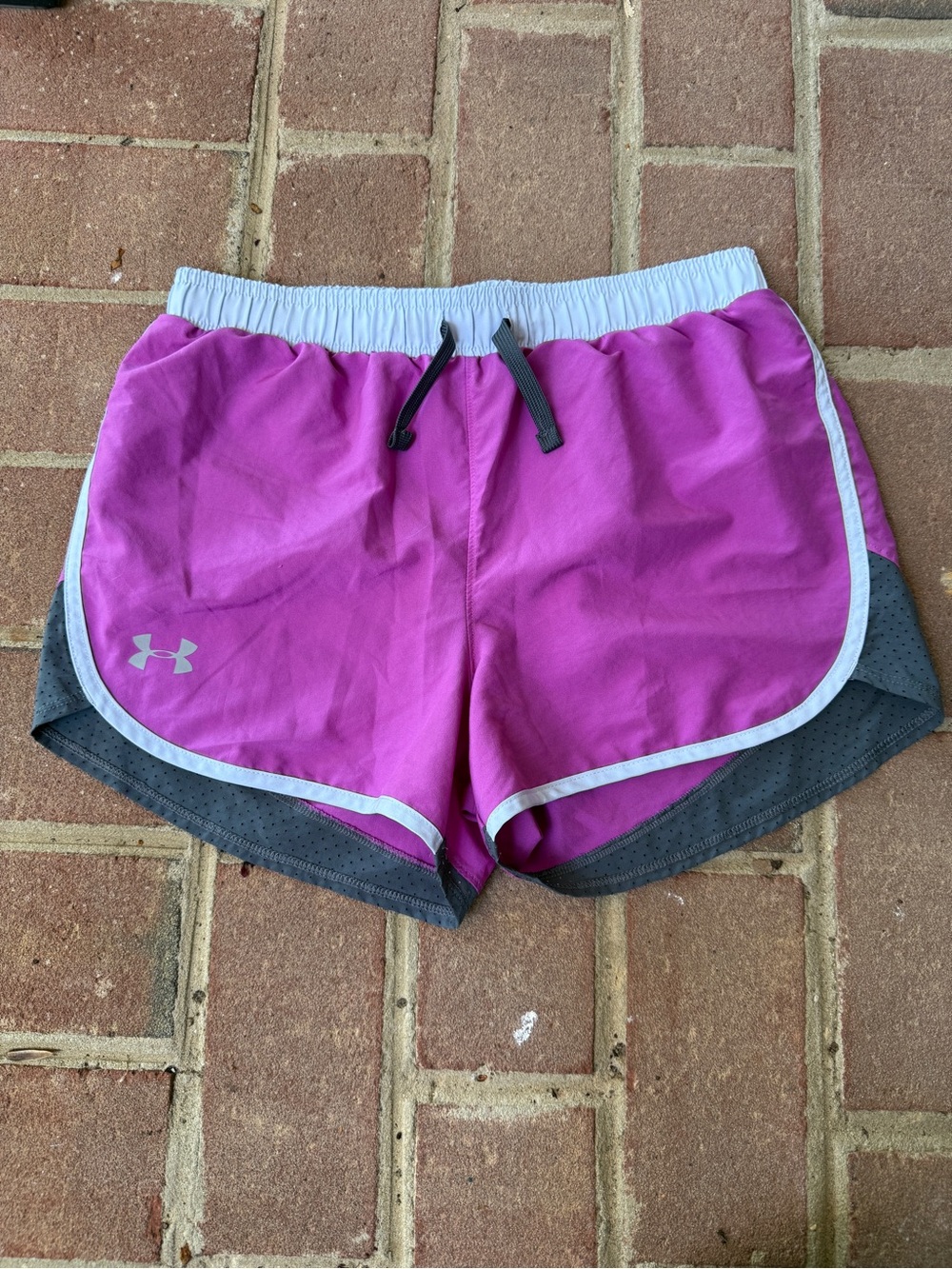 Under Armour Youth XL Magenta Athletic Shorts with Gray Trim